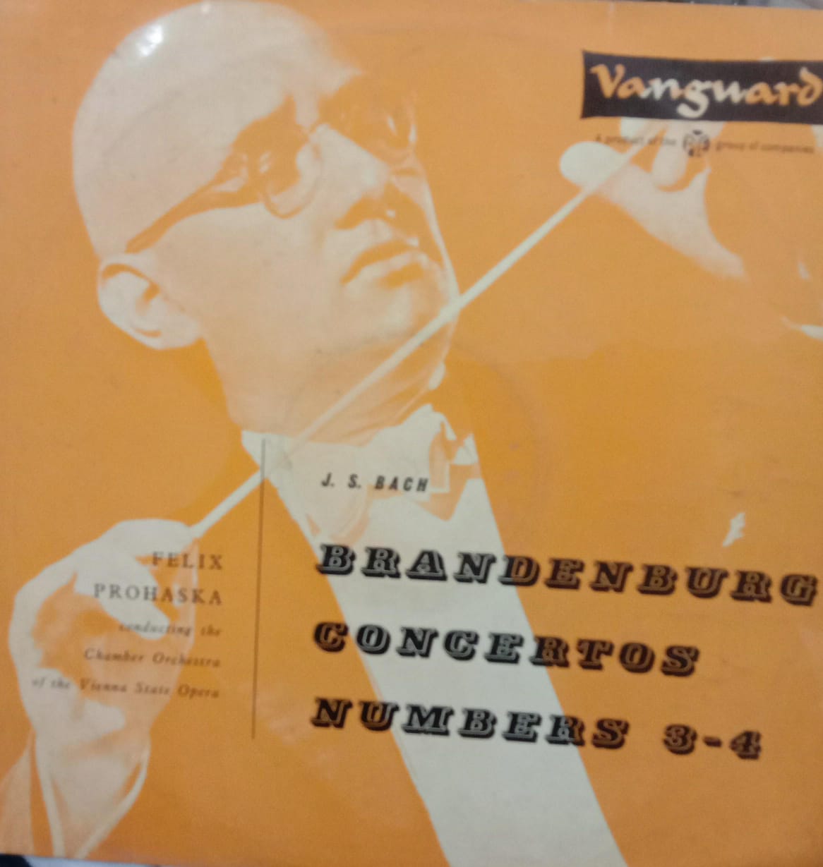 R-14657650-1 Johann Sebastian Bach;vinyl_record gramophone house