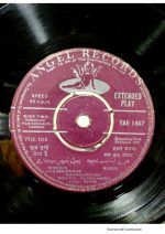 Saraswatichandra;vinyl_record gamophone house